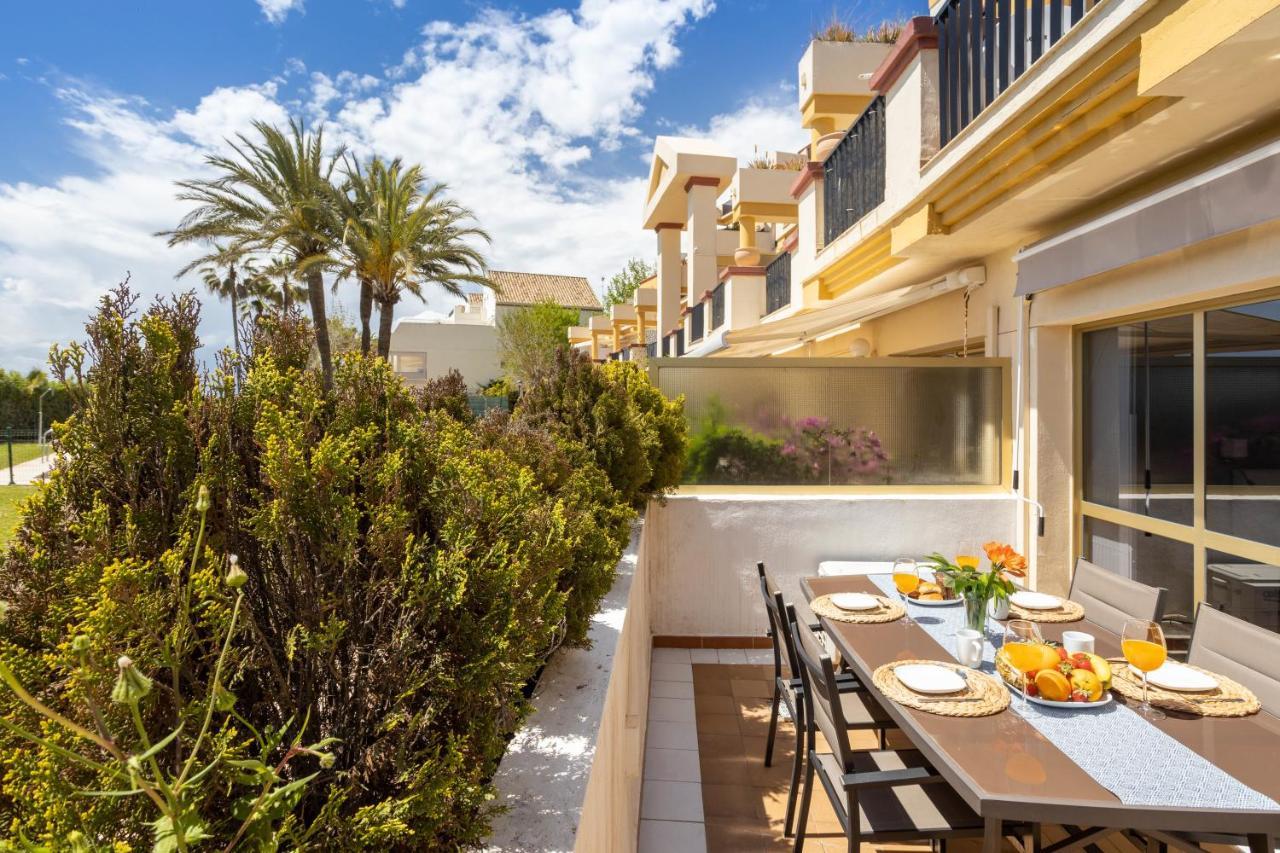 Oleholidays 806 Romana Playa Primera Linea De Playa Marbella Buitenkant foto
